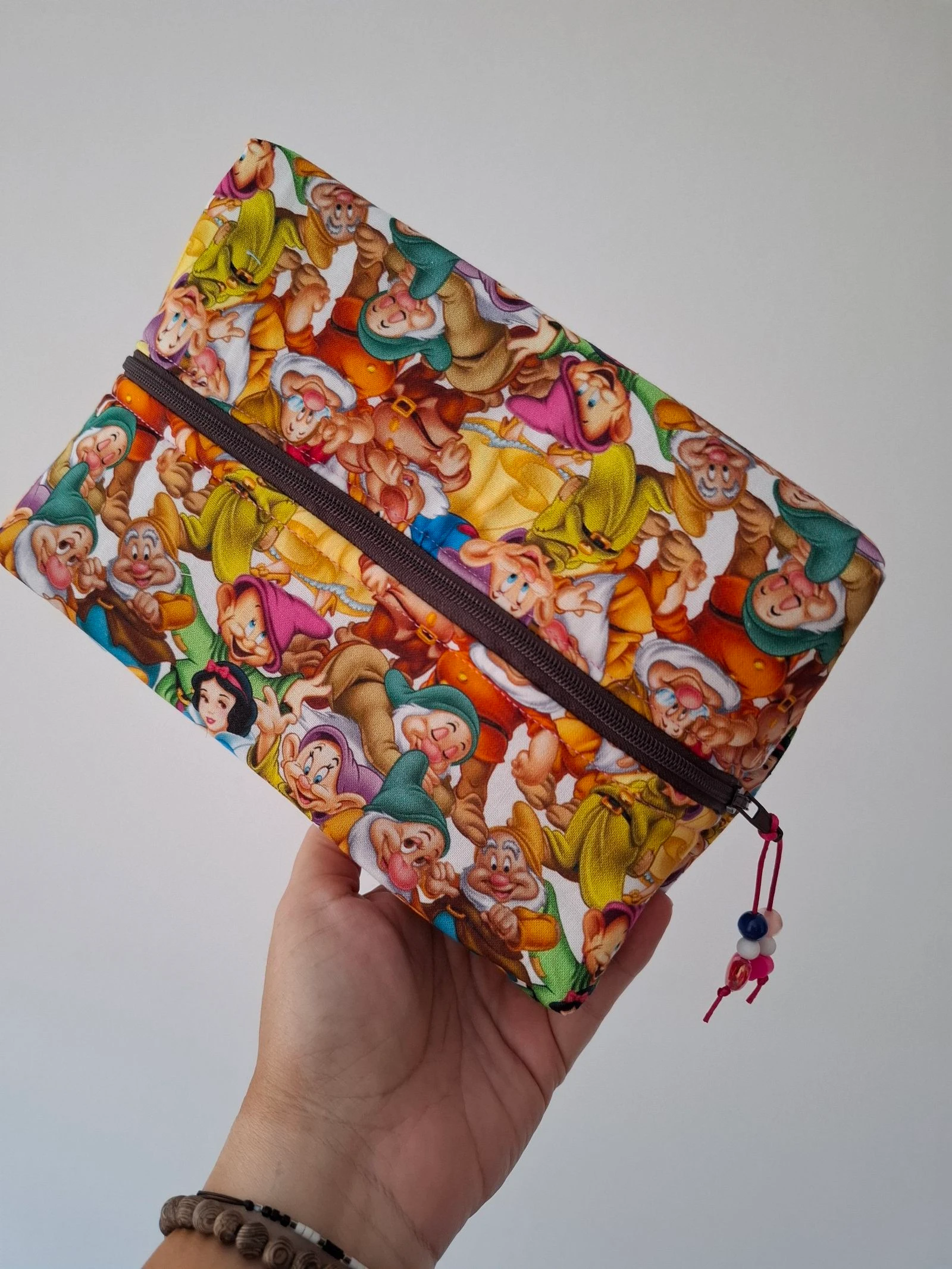 Toiletries pouch – photo 5